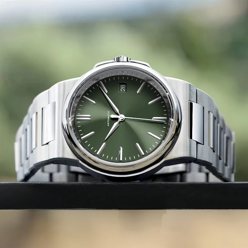 Steel case steel strap watch (2)