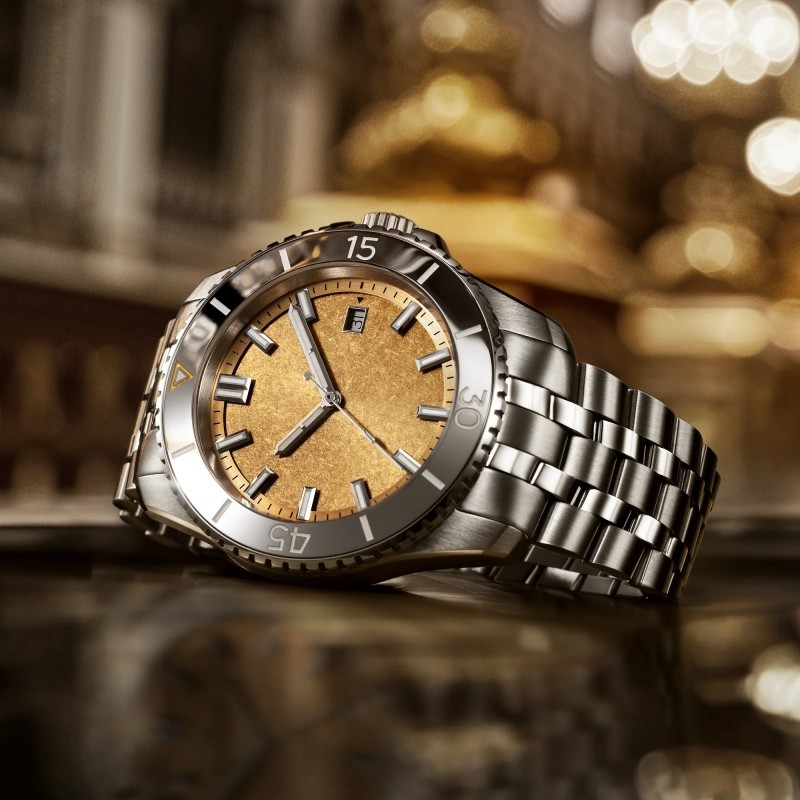 ODM Customized Swiss Automatic Movement Men's Luxury Watch 24K Gold Dial